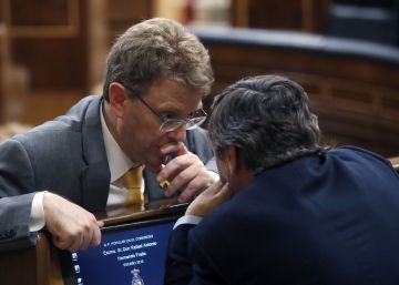 El PDeCAT y el PP pactan rebajar al 4% el IVA a la dependencia El PDeCAT y el PP pactan rebajar al 4% el IVA a la dependencia
