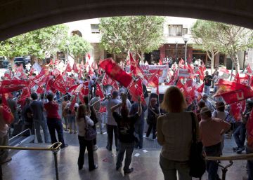 Protesta de empleados públicos en Málaga. EFE