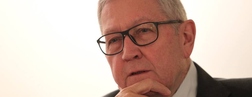 Klaus Regling: “España debería tener un colchón fiscal para afrontar un cambio de ciclo”