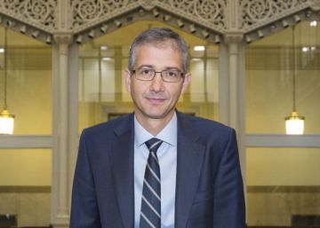 El Gobierno acelera y nombra a Hernández de Cos vía real decreto El Gobierno acelera y nombra a Hernández de Cos vía real decreto