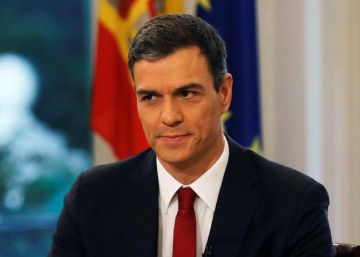El presidente del Gobierno, Pedro Sánchez, durante su primera entrevista desde que llegó al Palacio de La Moncloa.