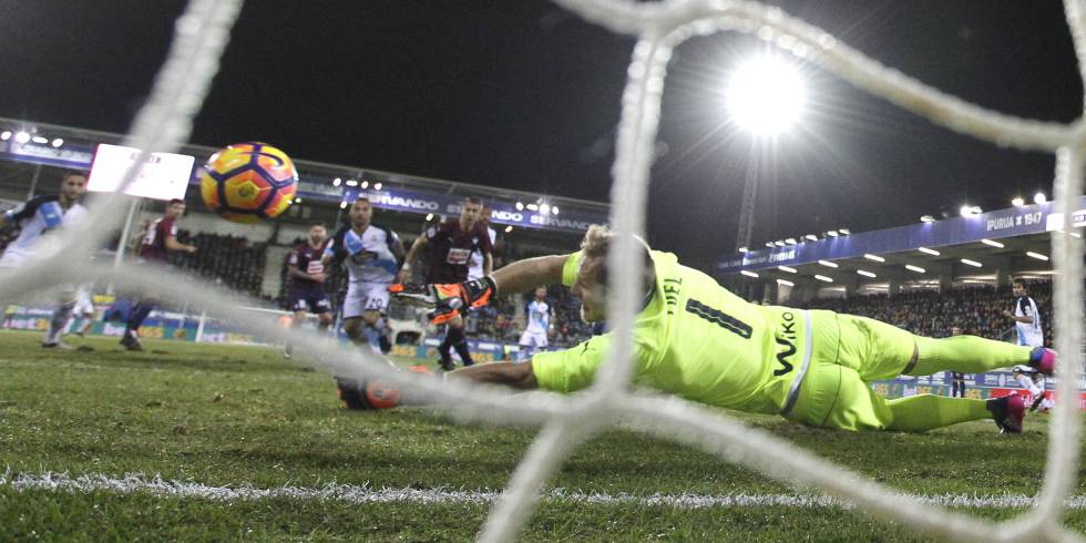 Telefónica se hace con los derechos TV de La Liga hasta 2022