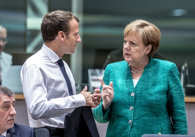 La Europa de Merkel solo reacciona ante el abismo