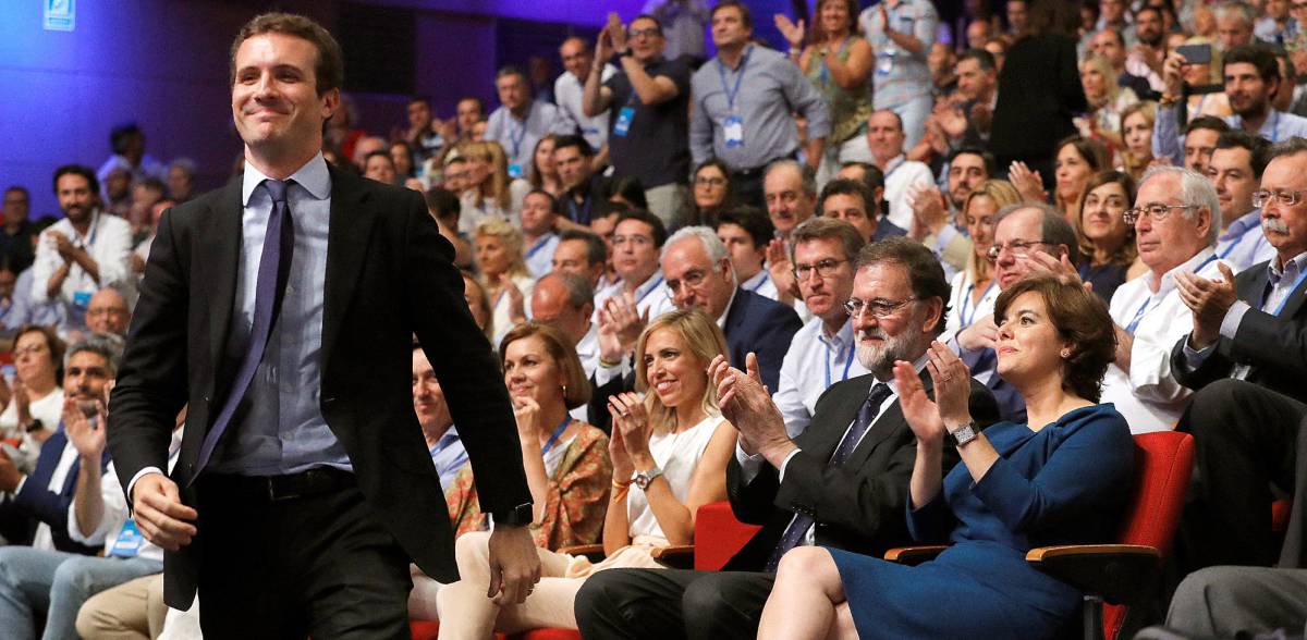 Con Casado vuelve Aznar (y Reagan y Thatcher)