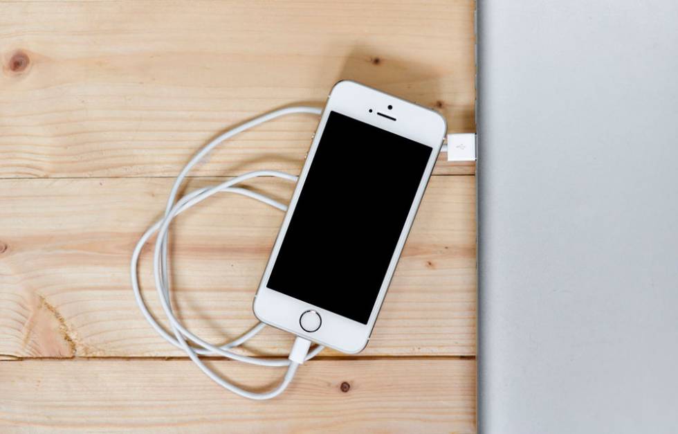 Apple Lightning