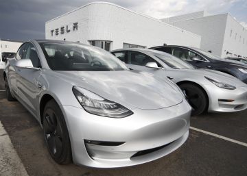 Apple se hace con el ex jefe de ingeniería de Tesla ¿coche de Apple en el horizonte?