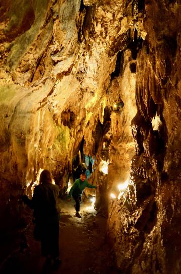 Cuevas de Saulges