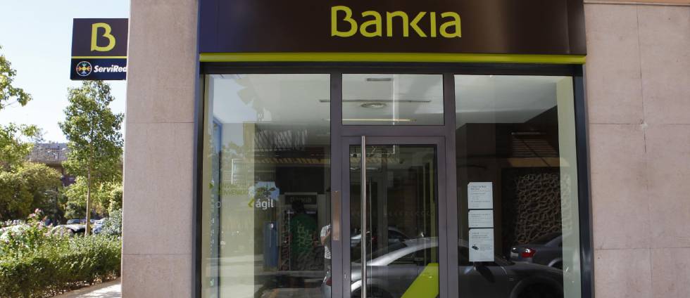 Exterior de oficinas ágiles de Bankia.rn