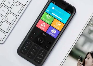 Xiaomi lanza otro “feature phone” que funciona como traductor de idiomas