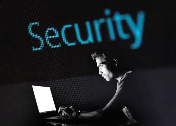 Un nuevo fallo permite a los hackers hacerse con las contraseñas nuestro portátil