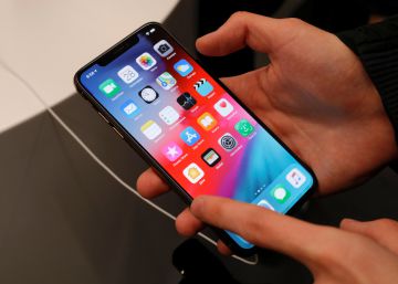 Solución a los problemas de carga del iPhone XS, junto a 70 nuevos emoji