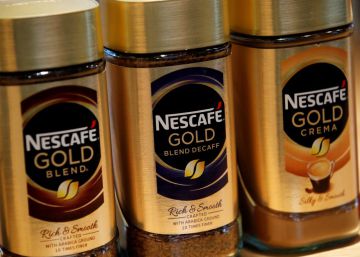 Botes de Nescafé Gold.
