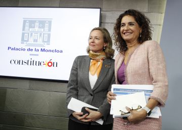 Las ministras de Hacienda María Jesús Montero, y de Economía Nadia Calviño