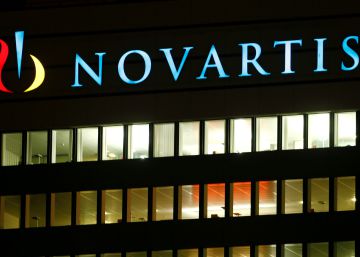 Fachada de una sede de Novartis, en Suiza.