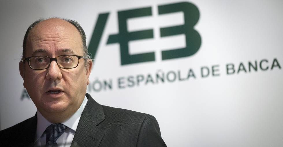 Un Supremo dividido aplaza la decisión sobre el impuesto hipotecario Un Supremo dividido aplaza la decisión sobre el impuesto hipotecario