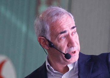 Vodafone revisa a la baja el valor de sus activos en España en 2.900 millones Vodafone revisa a la baja el valor de sus activos en España en 2.900 millones
