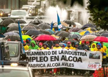 Protestas de los trabajadores de la factoría que Alcoa tiene en Avilés.