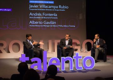 Mesa redonda en la pasada edición de ForoBurgos, sobre gestión empresarial, organizado por Fundación Caja Burgos. Desde la izquierda, Andrés Fontela (Fontela & Recarte), Javier Villacampa (Grupo Antolin) y Alberto Gavilán (Adecco).