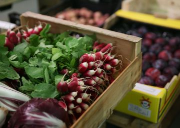 Frutas y verduras en un almacén del sur de Londres.