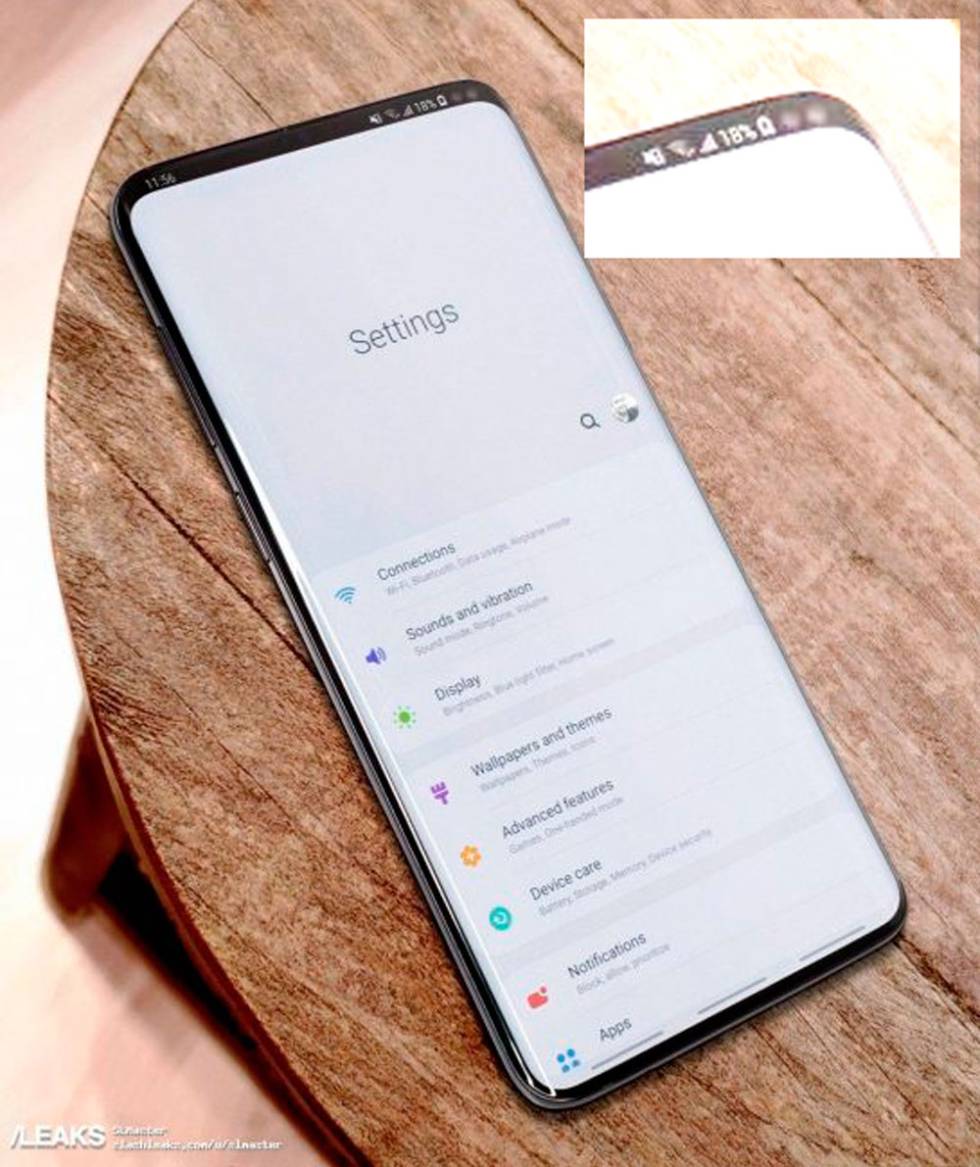 El Samsung Galaxy S10+ y un detalle de la zona donde estarían las dos cámaras de fotos frontales