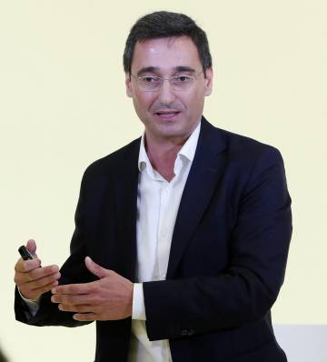 Óscar Vélez de Mendizábal