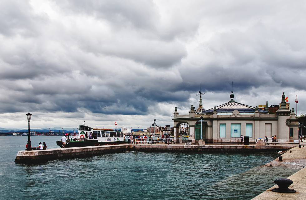 Palacete del embarcadero (Santander)