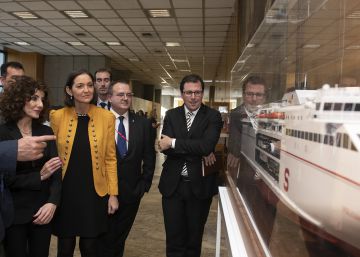 La ministra de Industria, Comercio y Turismo, Reyes Maroto; junto a la consejera delegada de Pymar, Almudena López del Pozo.