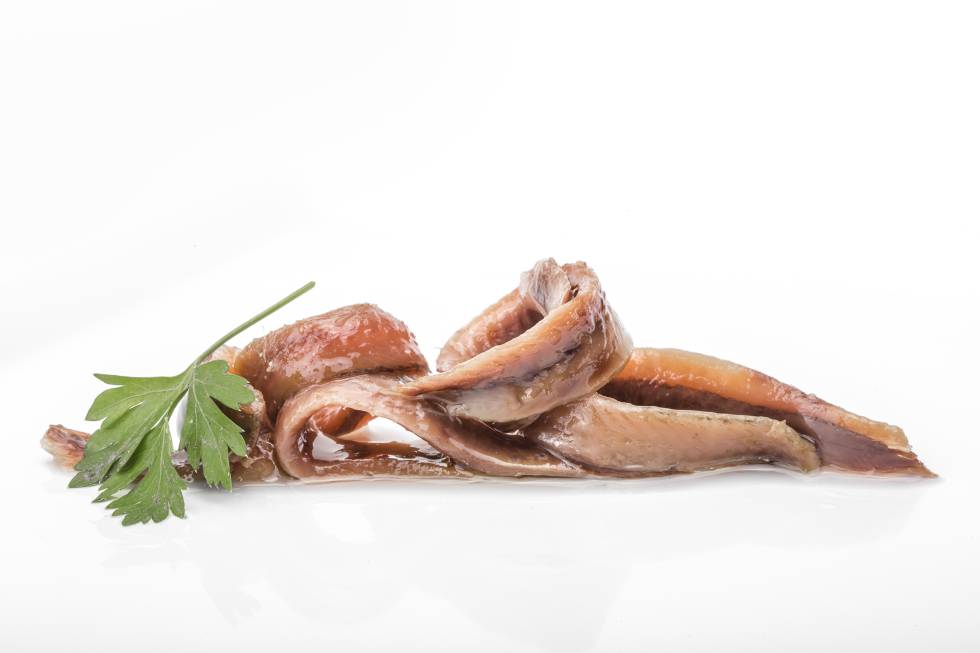 Fredo, anchoas elaboradas como ayer para el mercado de hoy