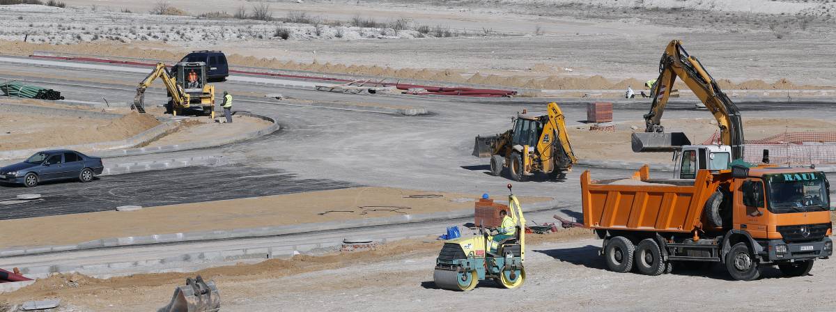 Obras en urbanización en Los Berrocales, la pasada semana, al sureste de Madrid.