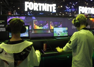 Dos jugadores de Fortnite en París