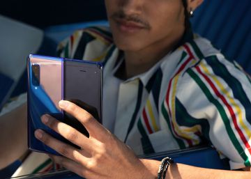 Samsung Galaxy Fold es oficial, así es el primer móvil de pantalla flexible