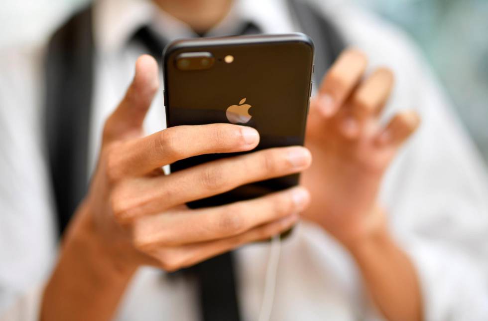 iPhone 2020