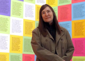 Jenny Holzer, durante la presentación, este jueves, de la muestra en Bilbao.