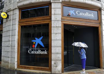 Una oficina de CaixaBank, en Valencia.