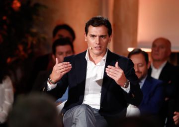 09042019 El presidente de Ciudadanos, Albert Rivera, durante una charla-coloquio sobre economía con miembros del partido.rn ECONOMIA rn Óscar J.Barroso - Europa Pressrn