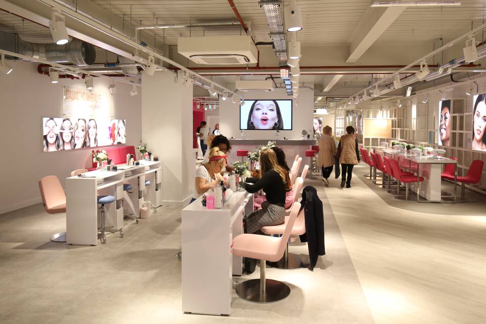 Salón de belleza de la nueva tienda de Primark.