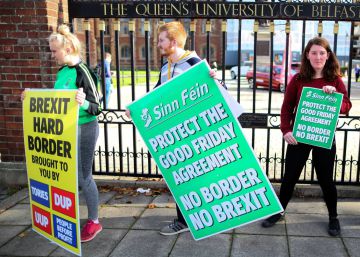 Protesta contra el Brexit en la Queen's University de Belfast, en Irlanda del Norte.
