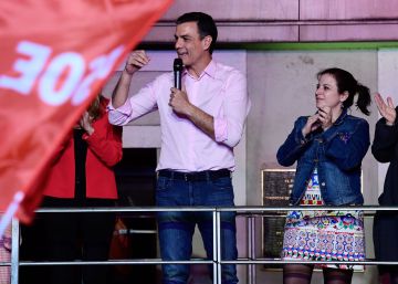Pedro Sánchez, el domingo celebrando la victoria del PSOE.