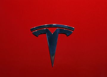 Tu Tesla no solo te dirá cuándo debe ir al taller, sino que también pedirá sus piezas de recambio
