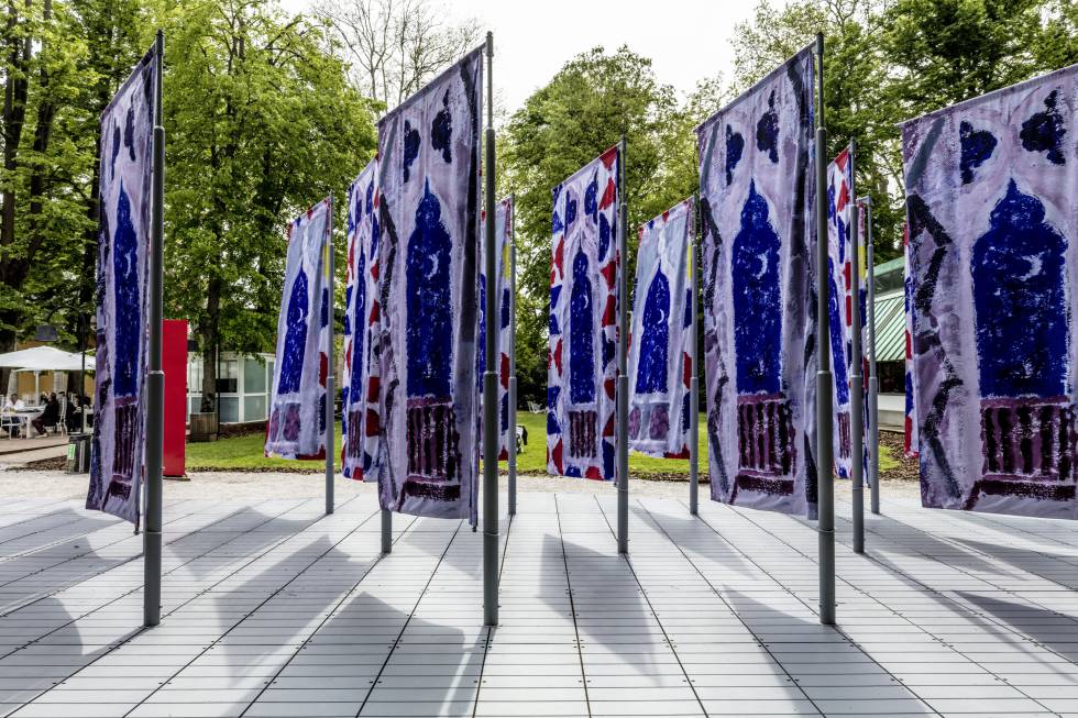 Obra 'The Flags', de Joe Tilson.