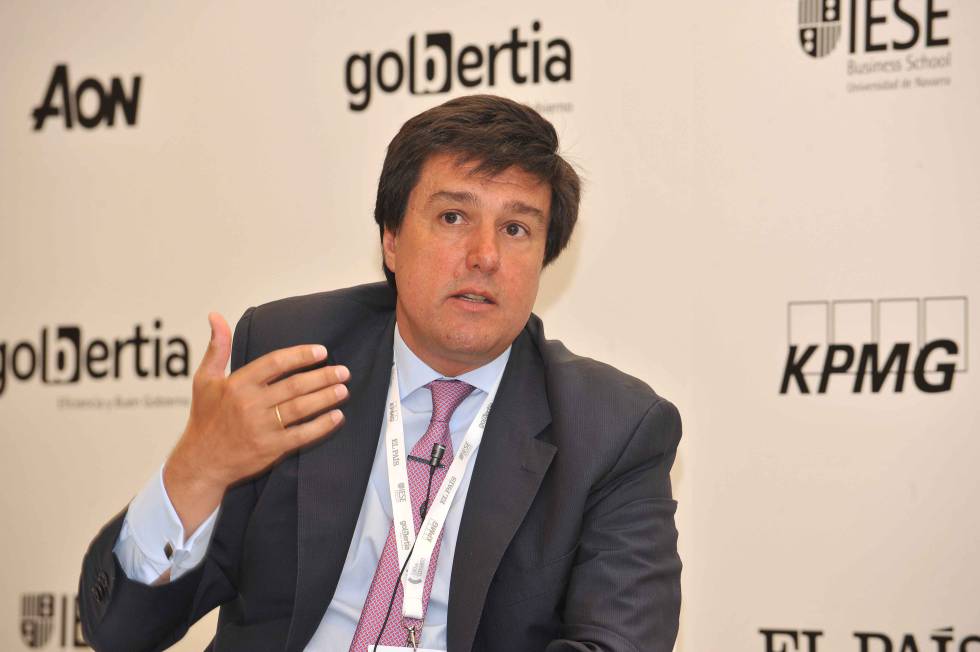 Albella urge a las cotizadas a ser claras en sus comunicaciones a la CNMV