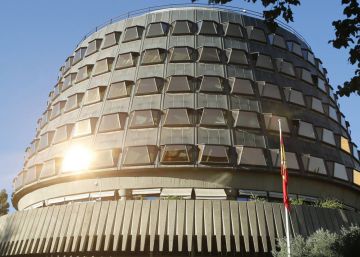 El Constitucional amplía el derecho a indemnización de los presos preventivos absueltos