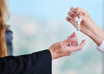 ¿Qué hace el autónomo al que le piden una nómina para alquilar casa?