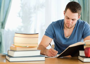 El autónomo con estudios superiores lo es por oportunidad