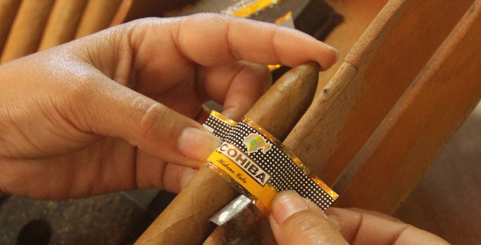 Elaboración de los puros de la marca Cohiba
