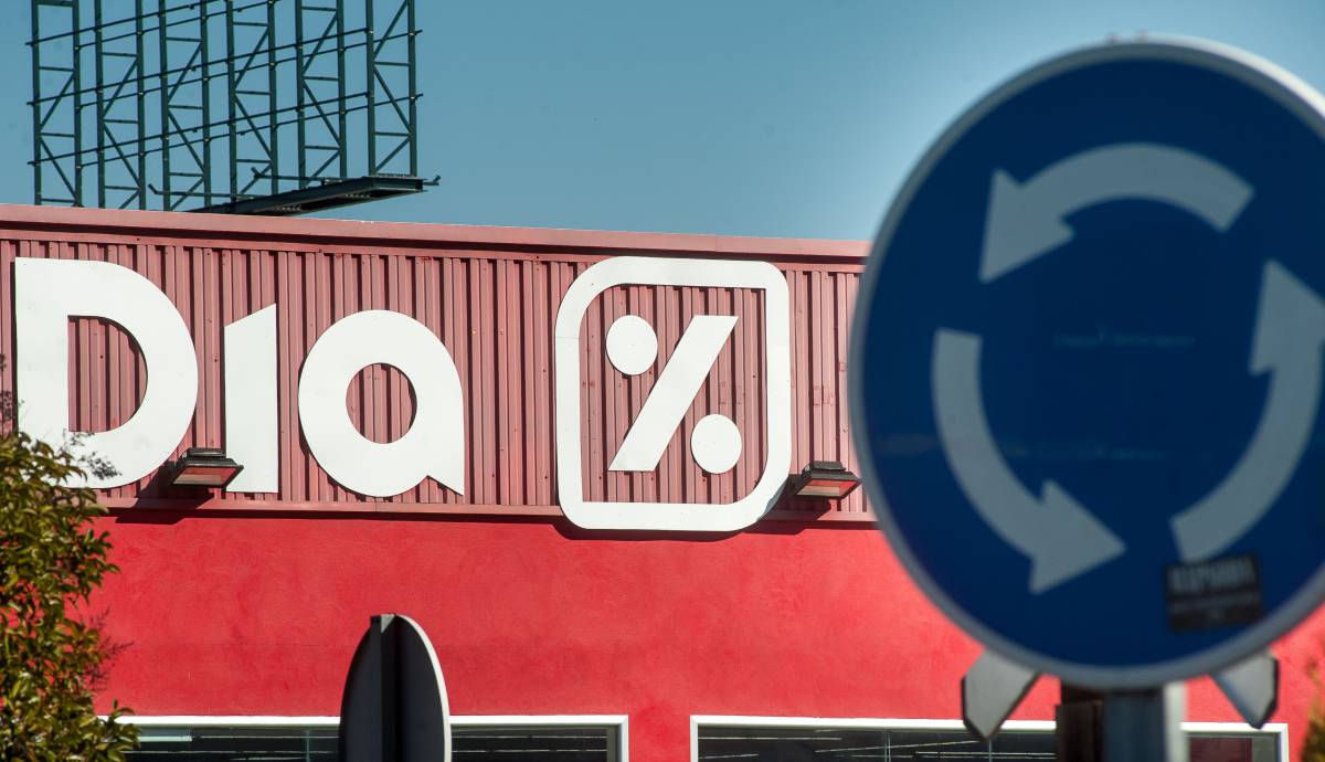 Logotipo de Dia en un supermercado de la cadena en Madrid.