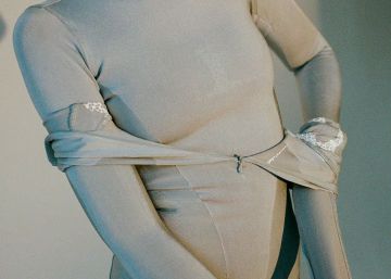 Esta camiseta se come el 'olor a Humanidad' gracias a unas bacterias en su tejido