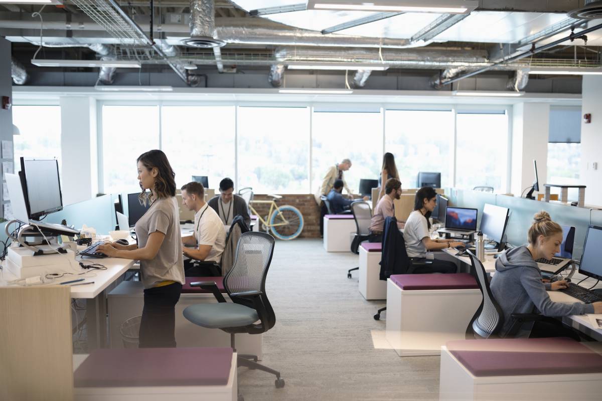 Los compañeros son la tabla de salvación de los empleados quemados