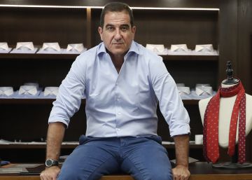 David Guitart: “No es normal pagar 700 euros por un uniforme de trabajo”