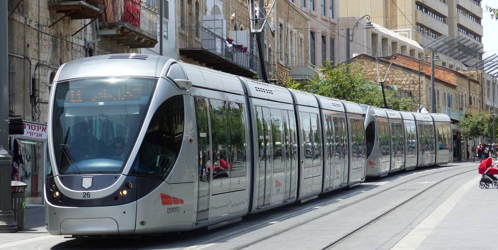 Imagen del tranvía de Jerusalén.